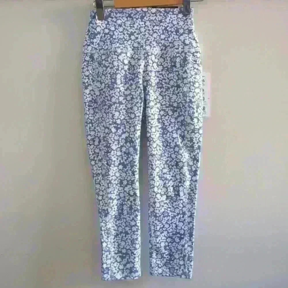 RBX | Women's Blue/White Floral Peach Tech Flex Capri Length Leggings